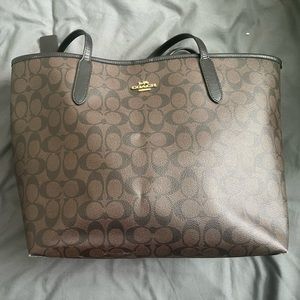 Authentic COACH large sig city tote bag